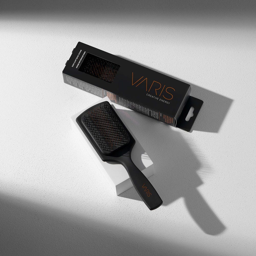 VARIS Detangler Brush