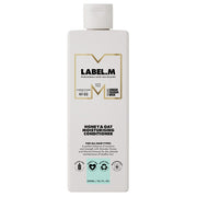 label.m Honey & Oat Moisturising Conditioner 300 ml