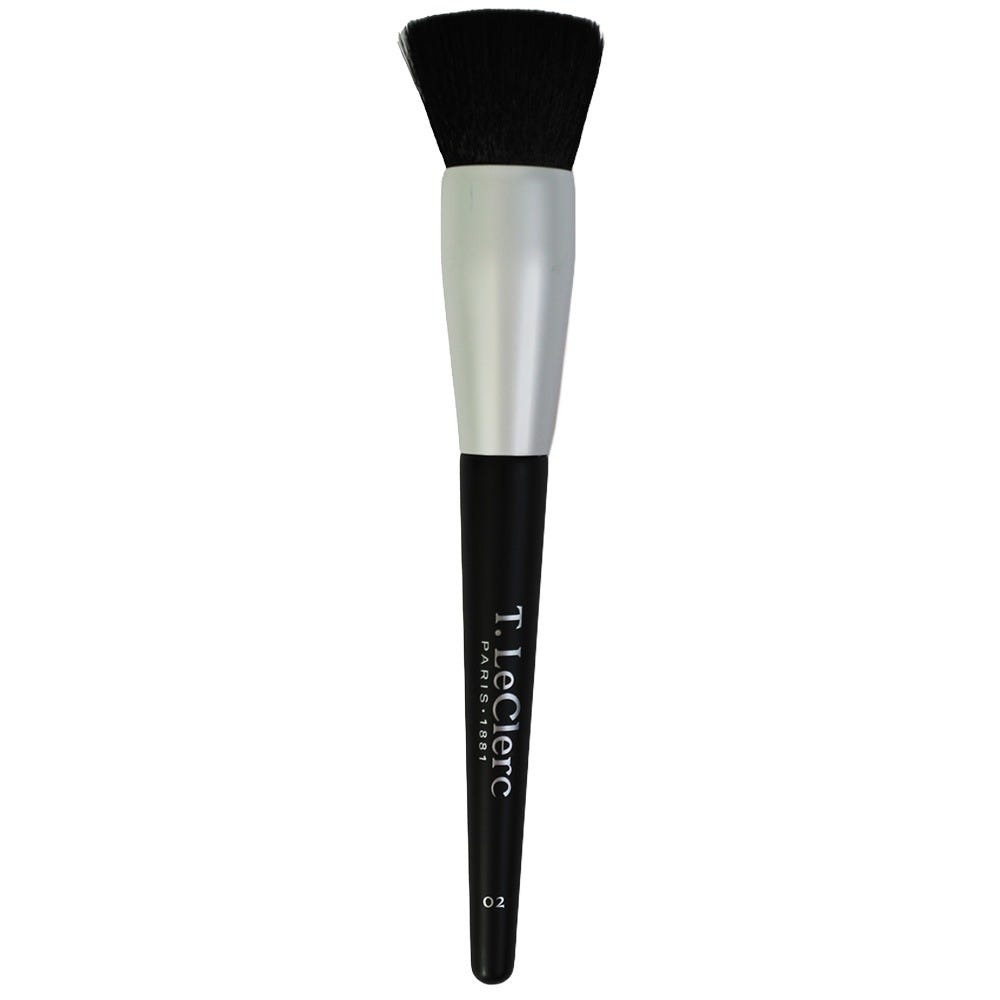 T.LeClerc Foundation Brush 02