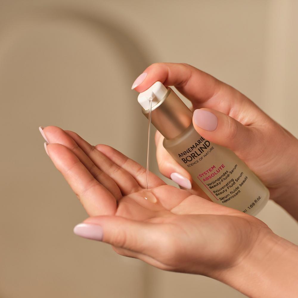 ANNEMARIE BÖRLIND SYSTEM ABSOLUTE Verjüngendes Beauty-Fluid Serum 50 ml